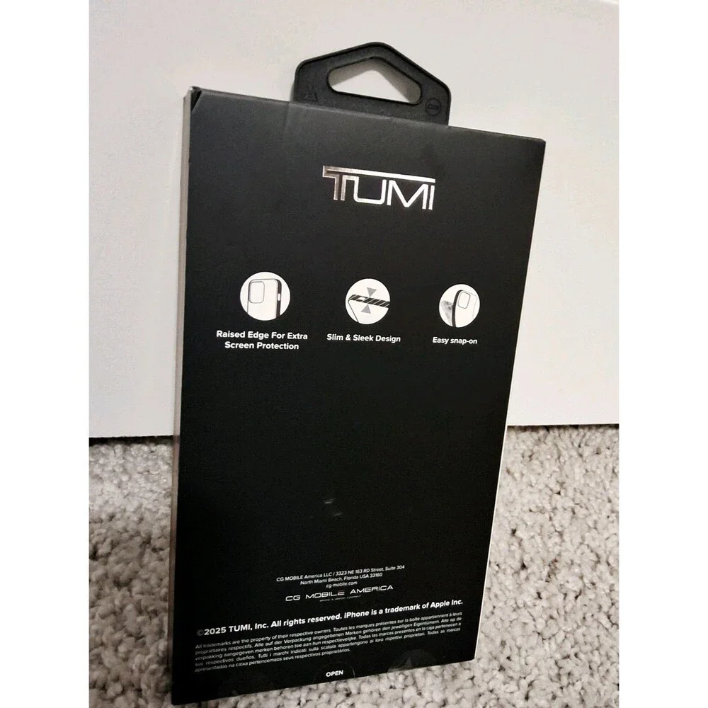 Tumi iPhone 16 MagSafe Wireless Charging Black/Yellow Cellphone Case Brand New